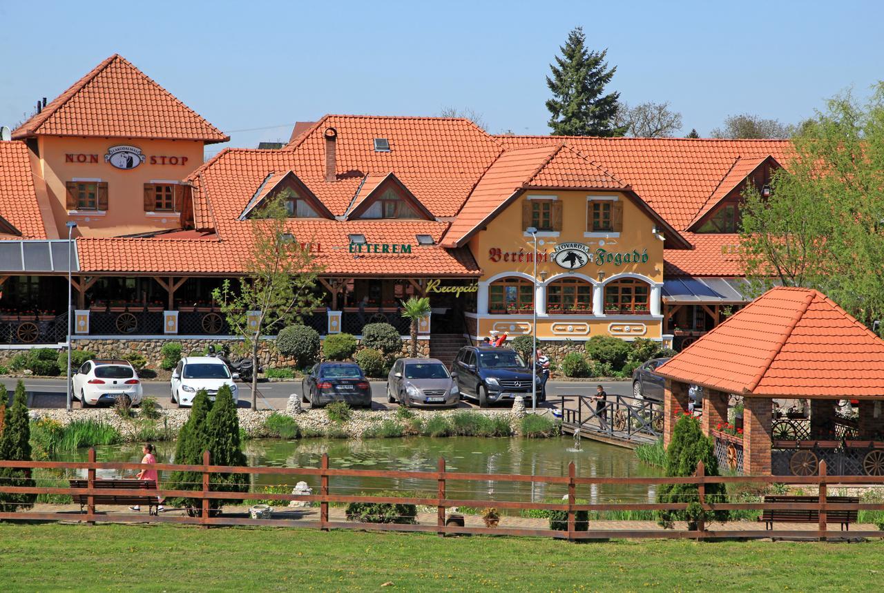 Motel Berenyi Fogado Nagyrécse Exterior foto